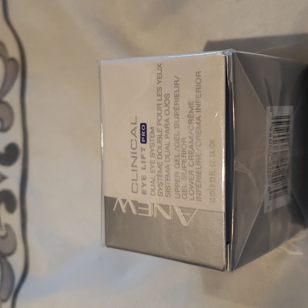 Avon clinical eye lift pro dual eye system